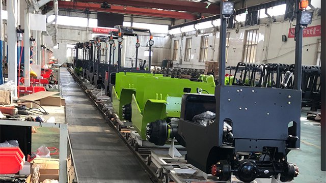 Forklift Production Line